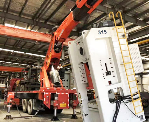 蔚县提升工作效率，选择优质折臂吊租赁服务