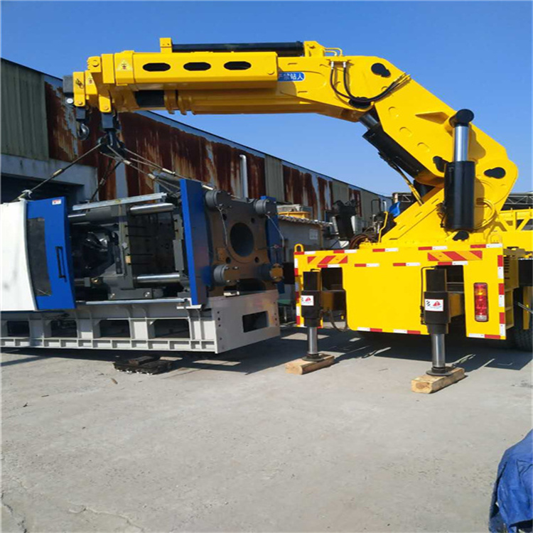 蔚县 大吨位折臂吊出租费用解析：一小时租赁多少钱